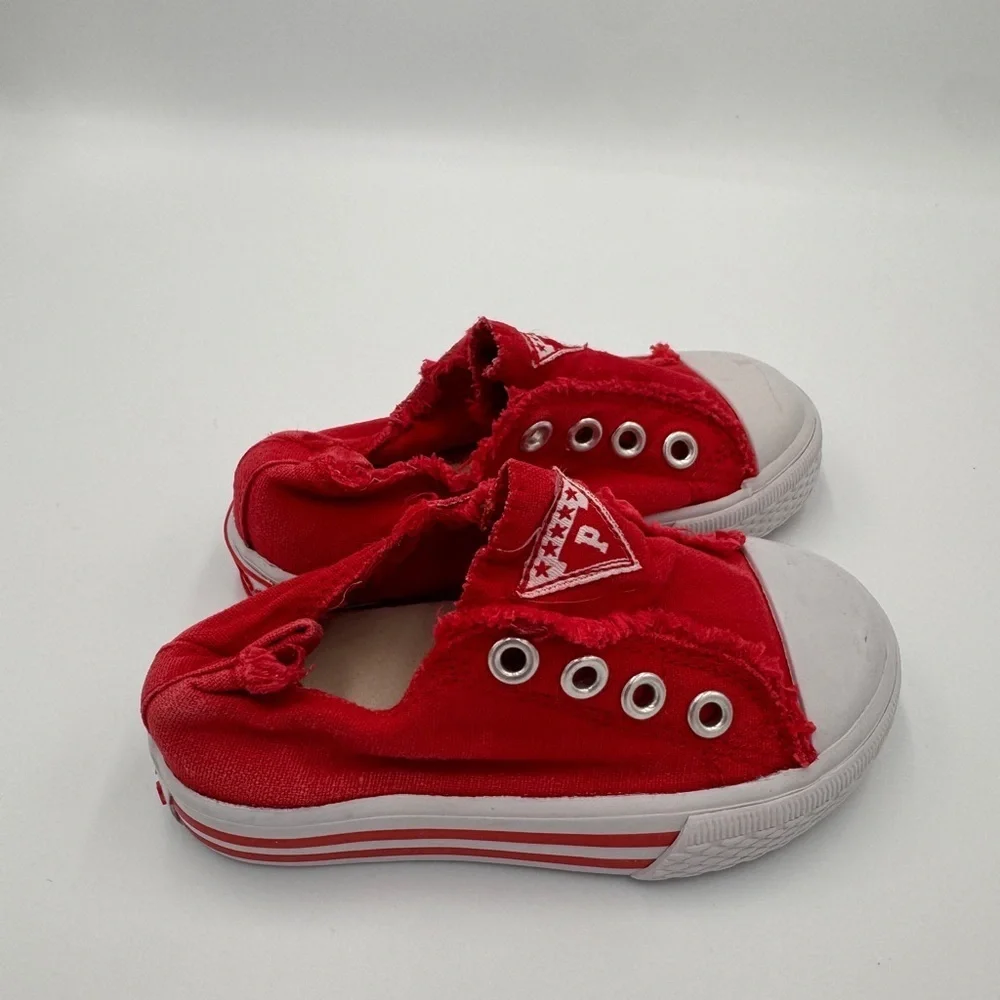 The Children's Place Toddler Boy Girl Size 6 Red Canvas Sneakers Shoes